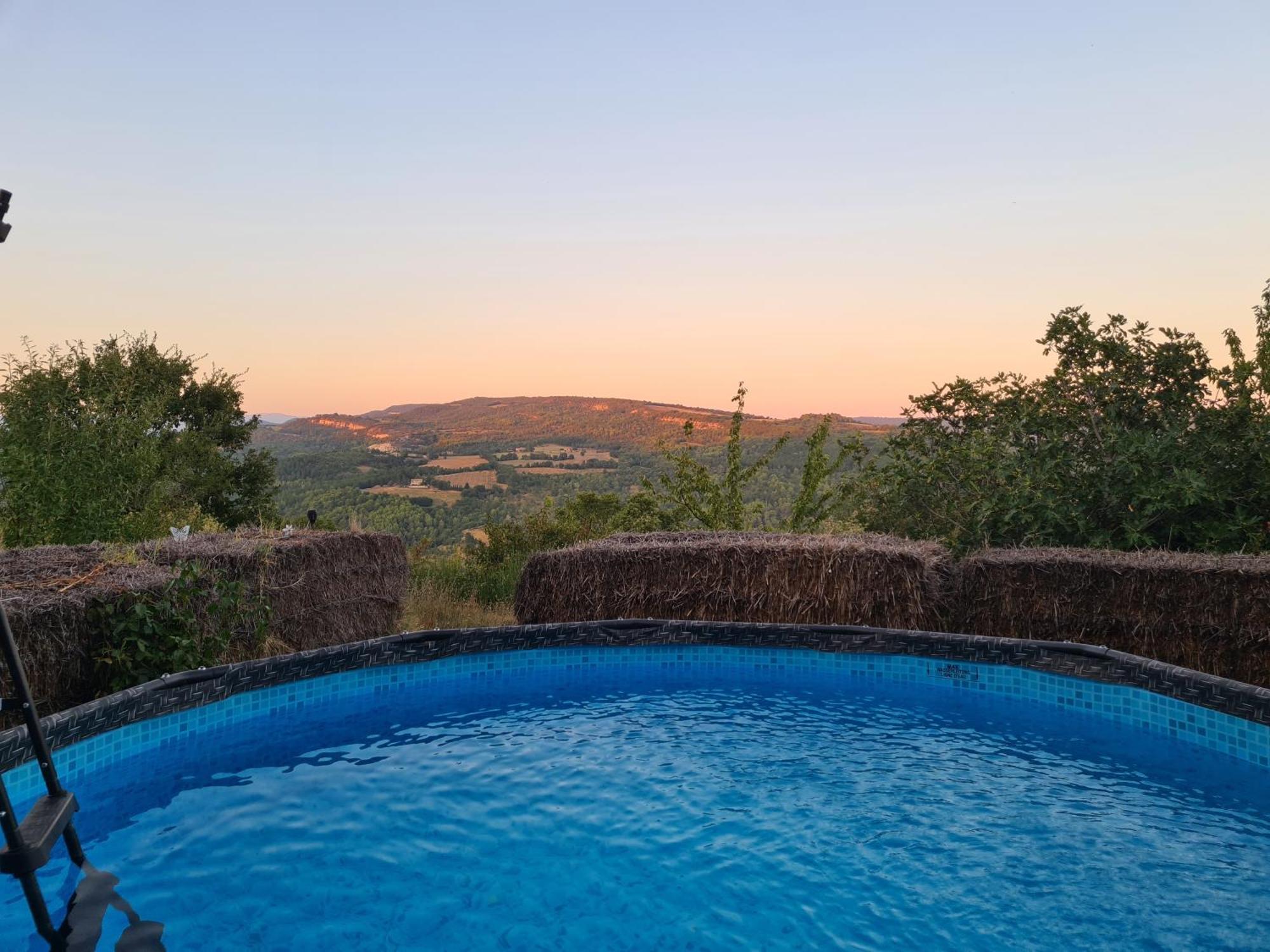 Hébergements Insolites - Détente En Luberon *